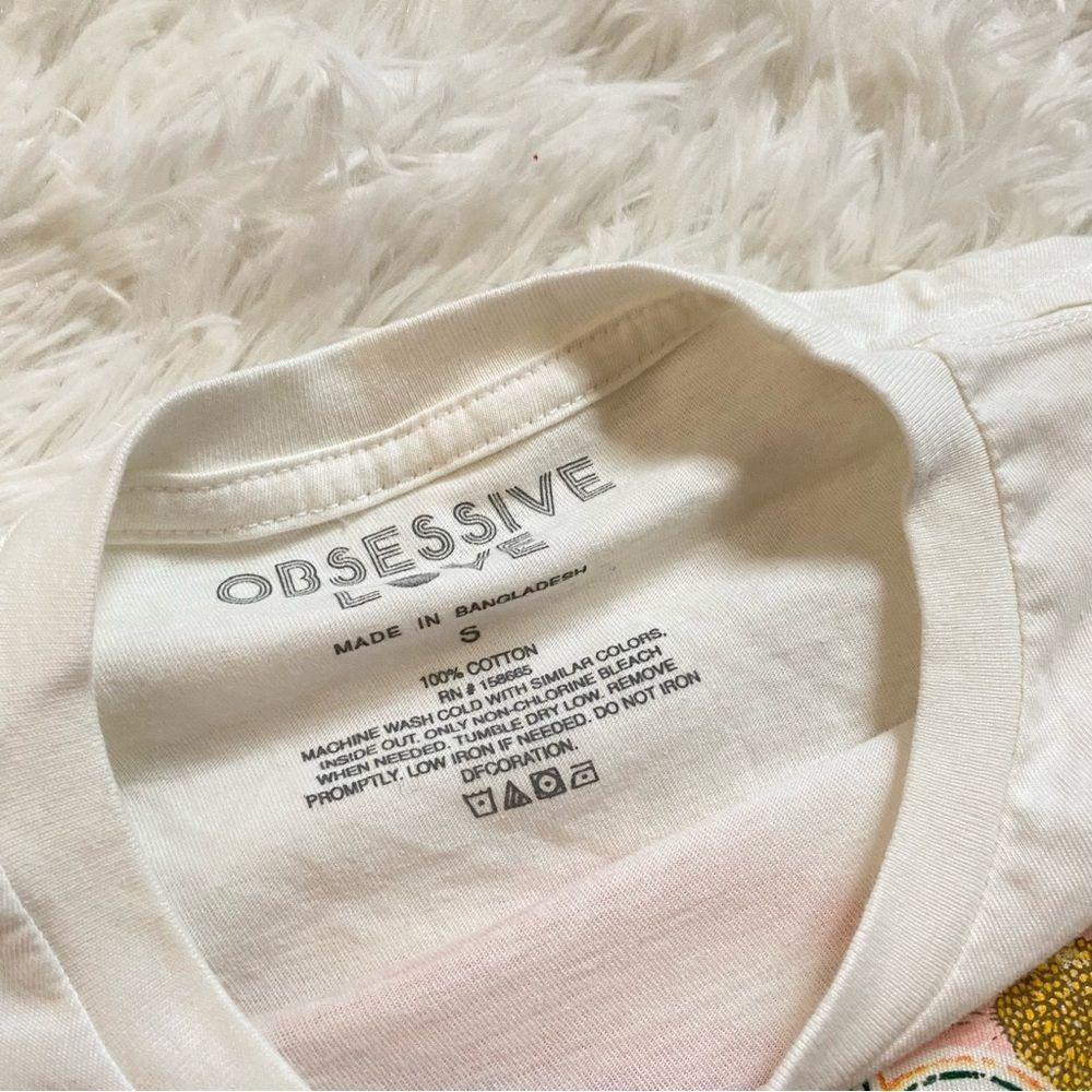 Vintage California Dreamin' Graphic Cream Crop Top - Picture 3 of 3